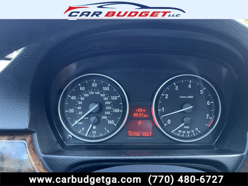 2009 BMW 3-Series 328i — photo 18 of 25